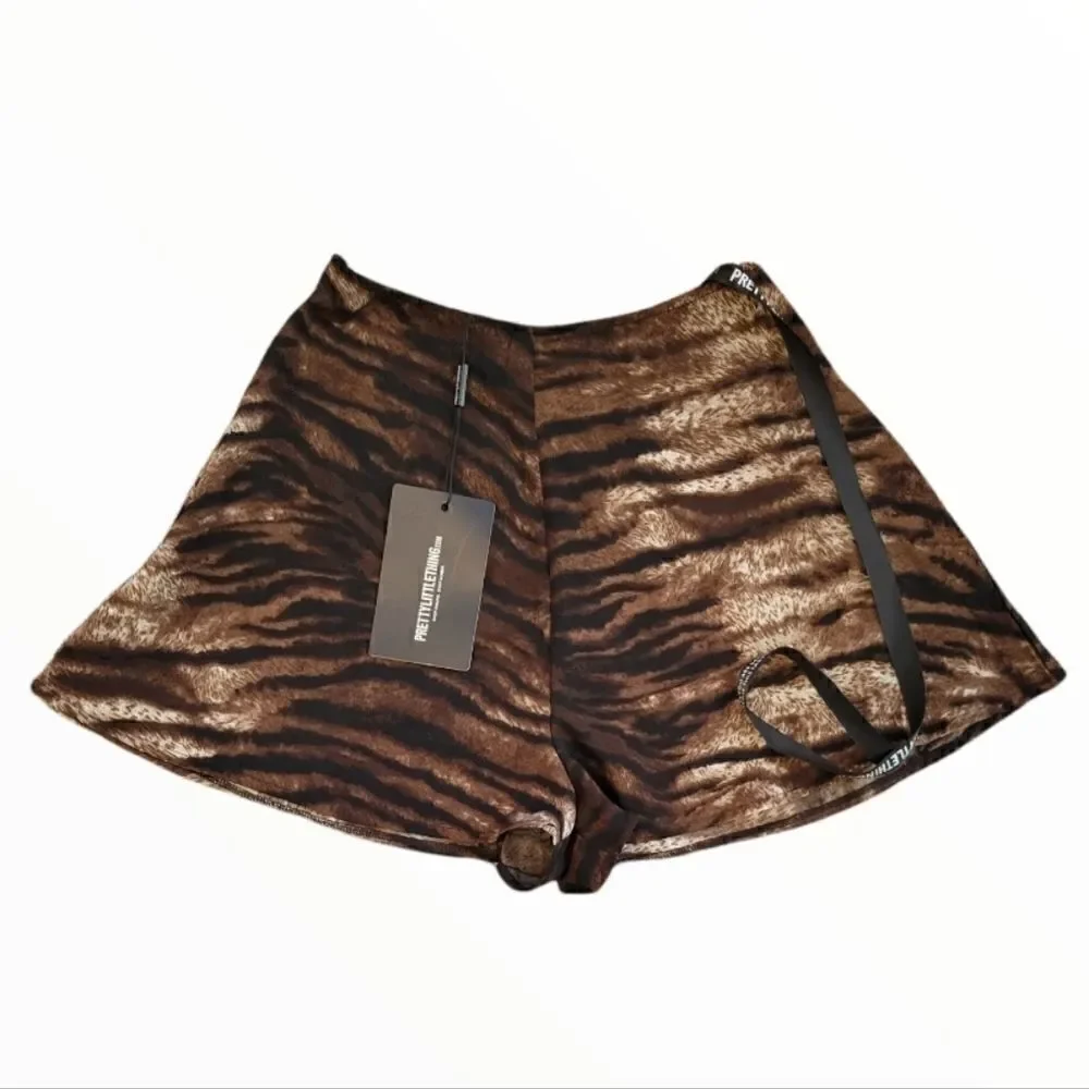 NWT PRETTY LITTLE THING CHOCOLATE TIGER PRINT FLOATY SHORTS SZ. 0
